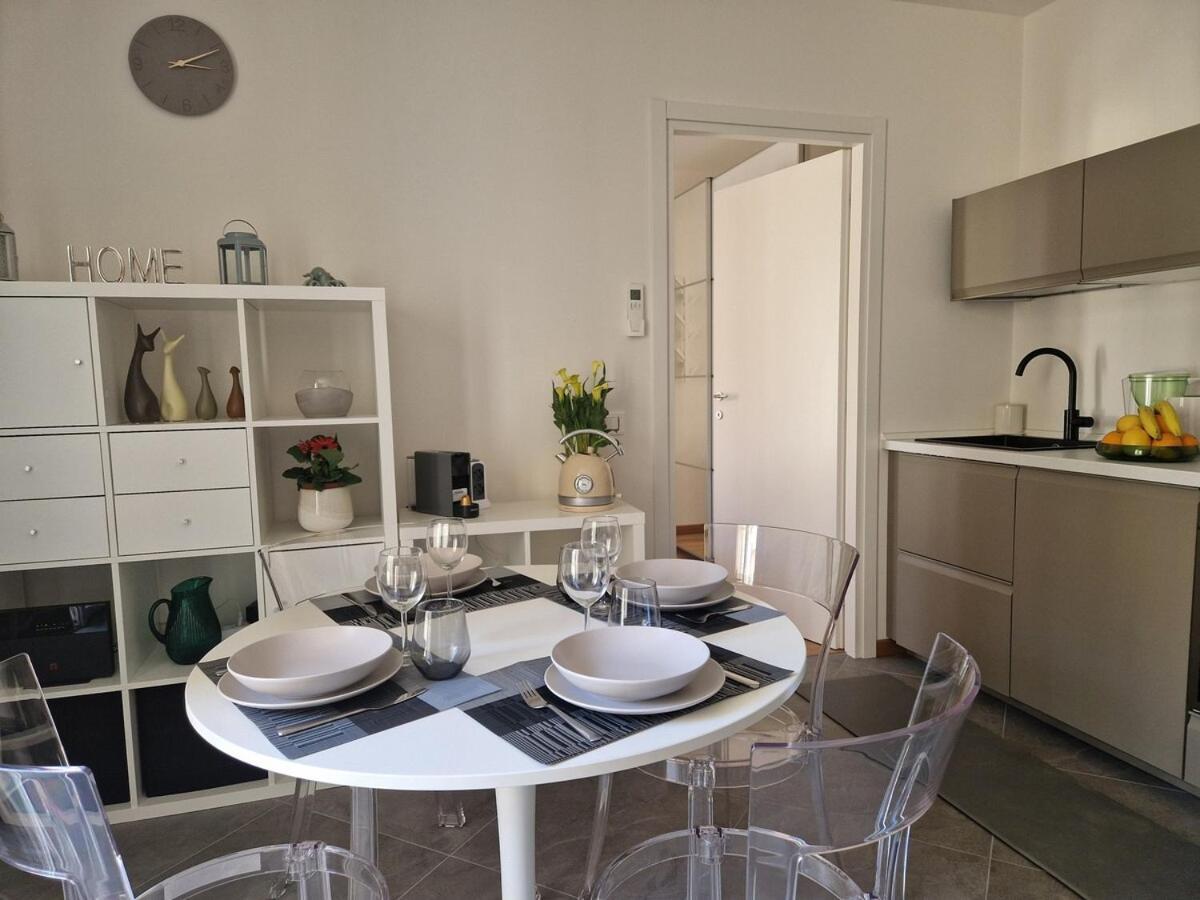 Homeby, Terrace Francesca * Florencia